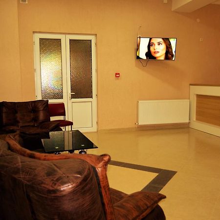 Kmg Hotel Khashuri Zewnętrze zdjęcie