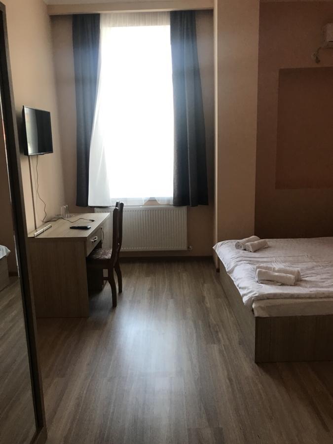 Kmg Hotel Khashuri Zewnętrze zdjęcie