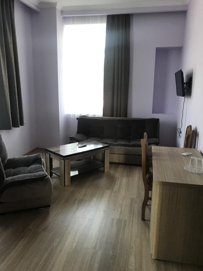 Kmg Hotel Khashuri Zewnętrze zdjęcie