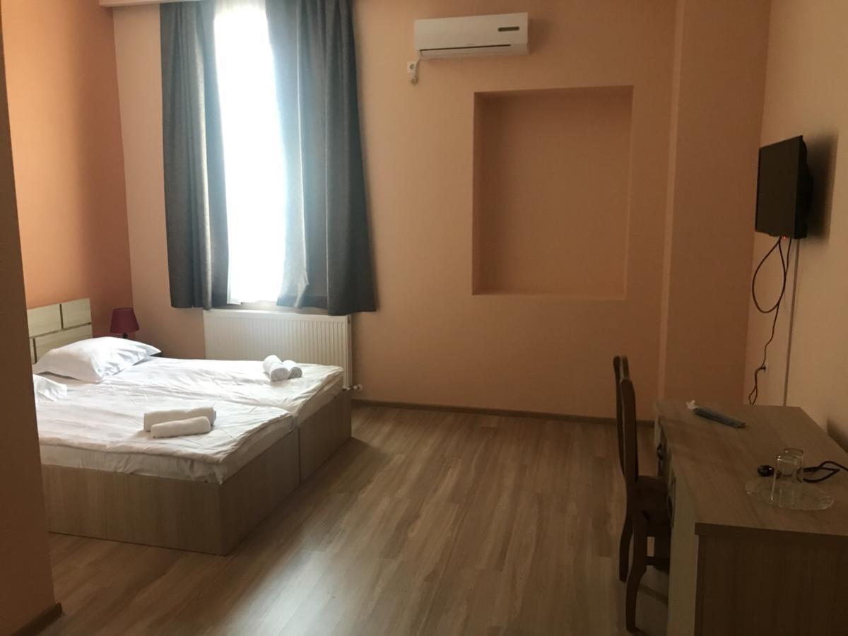 Kmg Hotel Khashuri Zewnętrze zdjęcie
