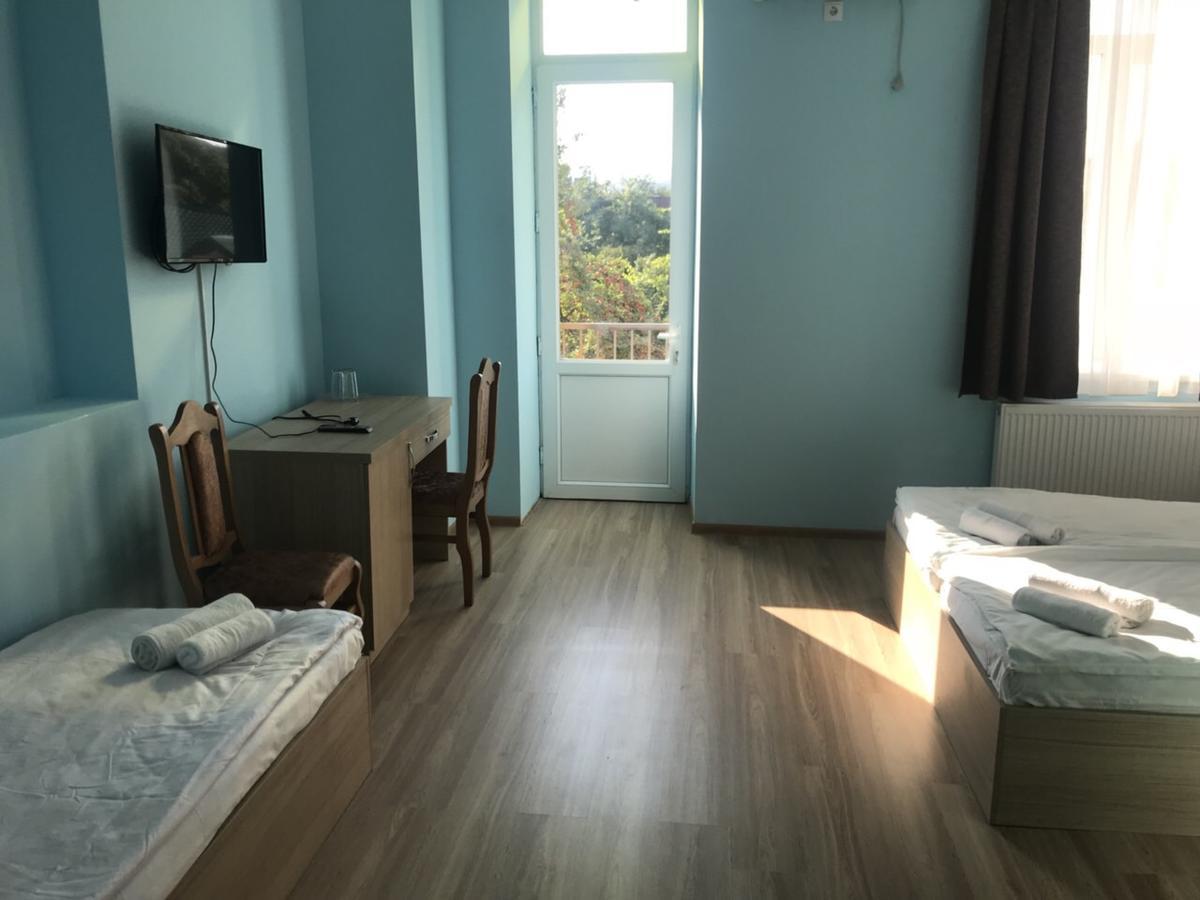 Kmg Hotel Khashuri Zewnętrze zdjęcie